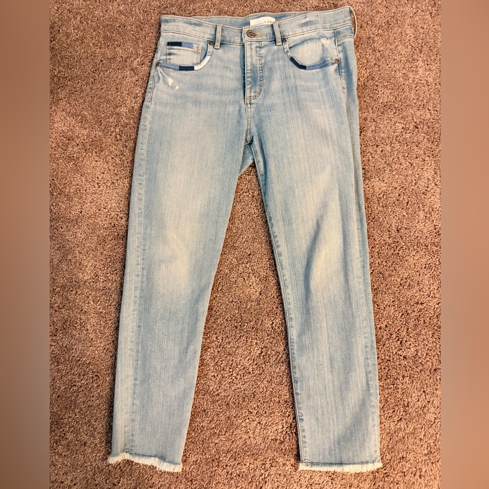 NWOT! LOFT Light Wash Skinny Crop Jeans